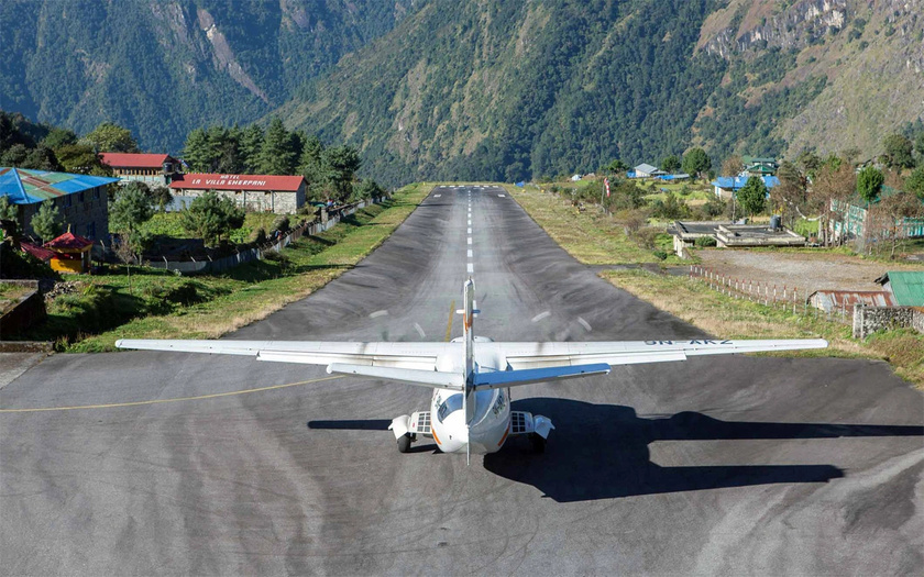 Aircraft on the runway at Tenzing-Hillary Airport, Lukla